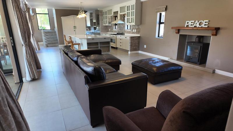 4 Bedroom Property for Sale in Die Bult Western Cape